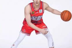 英雄联盟总决赛时间-公牛鏖战新疆队，郭艾伦高光表现的简单介绍