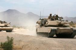 LOL决赛-沉默三节后末节独砍14分！克莱用行动宣告，属于我的时刻，从不看表！