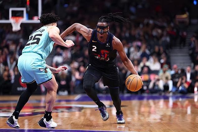 猛龙主场落败,球队风向转变 猛龙主场落败,球队风向转变