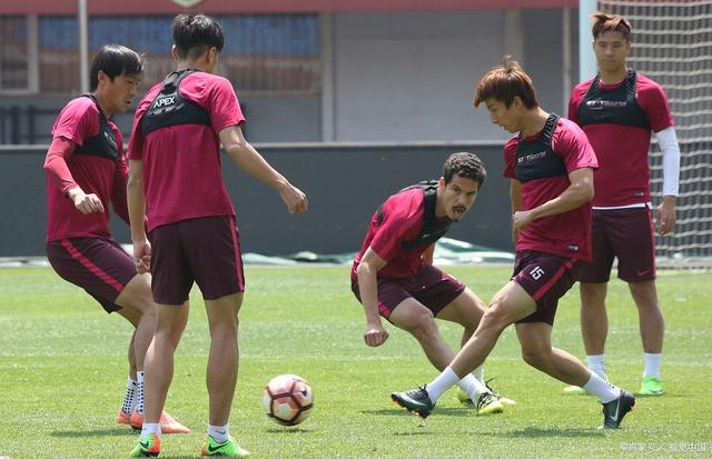 包含河北华夏幸福淘汰青岛黄海,晋级下一轮比赛的词条 包含河北华夏幸福淘汰青岛黄海,晋级下一轮比赛的词条