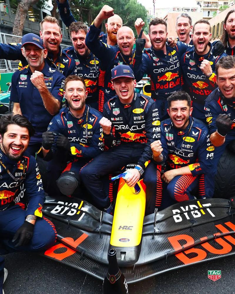 雷诺车队完胜梅赛德斯,佩雷兹惊艳四座的简单介绍 雷诺车队完胜梅赛德斯,佩雷兹惊艳四座的简单介绍