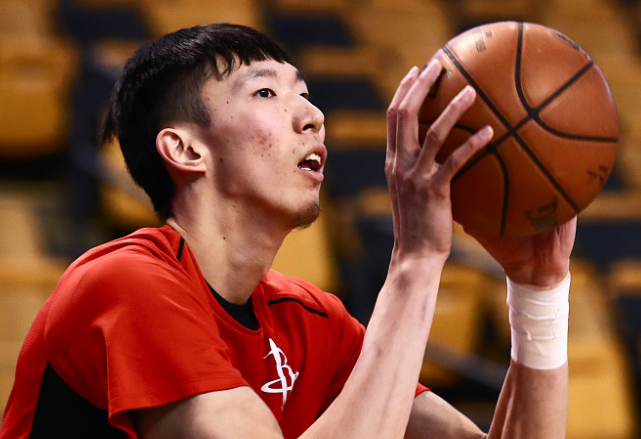 天津队鏖战国王,周琦关键制胜的简单介绍 天津队鏖战国王,周琦关键制胜的简单介绍