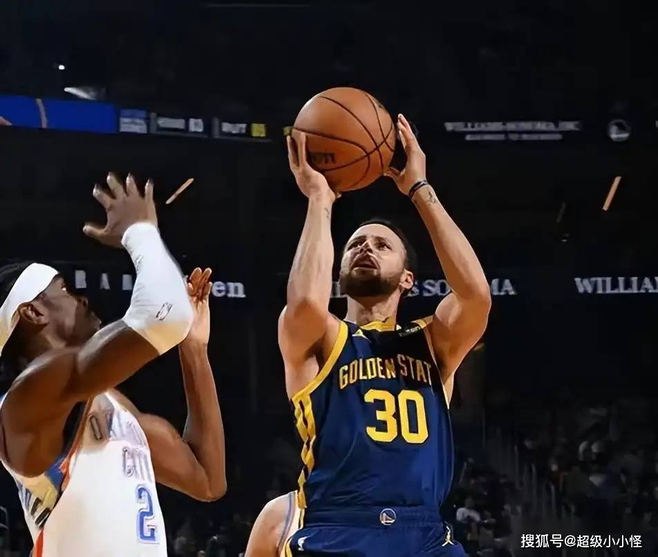 包含国王逆转太阳，库里刷新纪录的词条