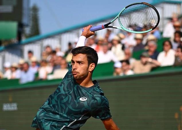 温网逆转澳网，西西帕斯点燃赛场