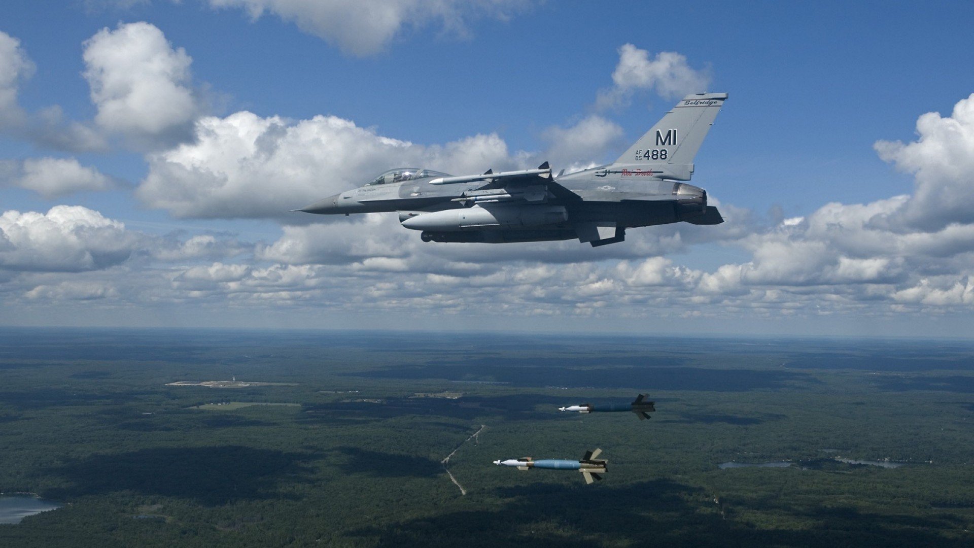 分野与共鸣，当国家德比的悬念，遇上灰熊的确定性